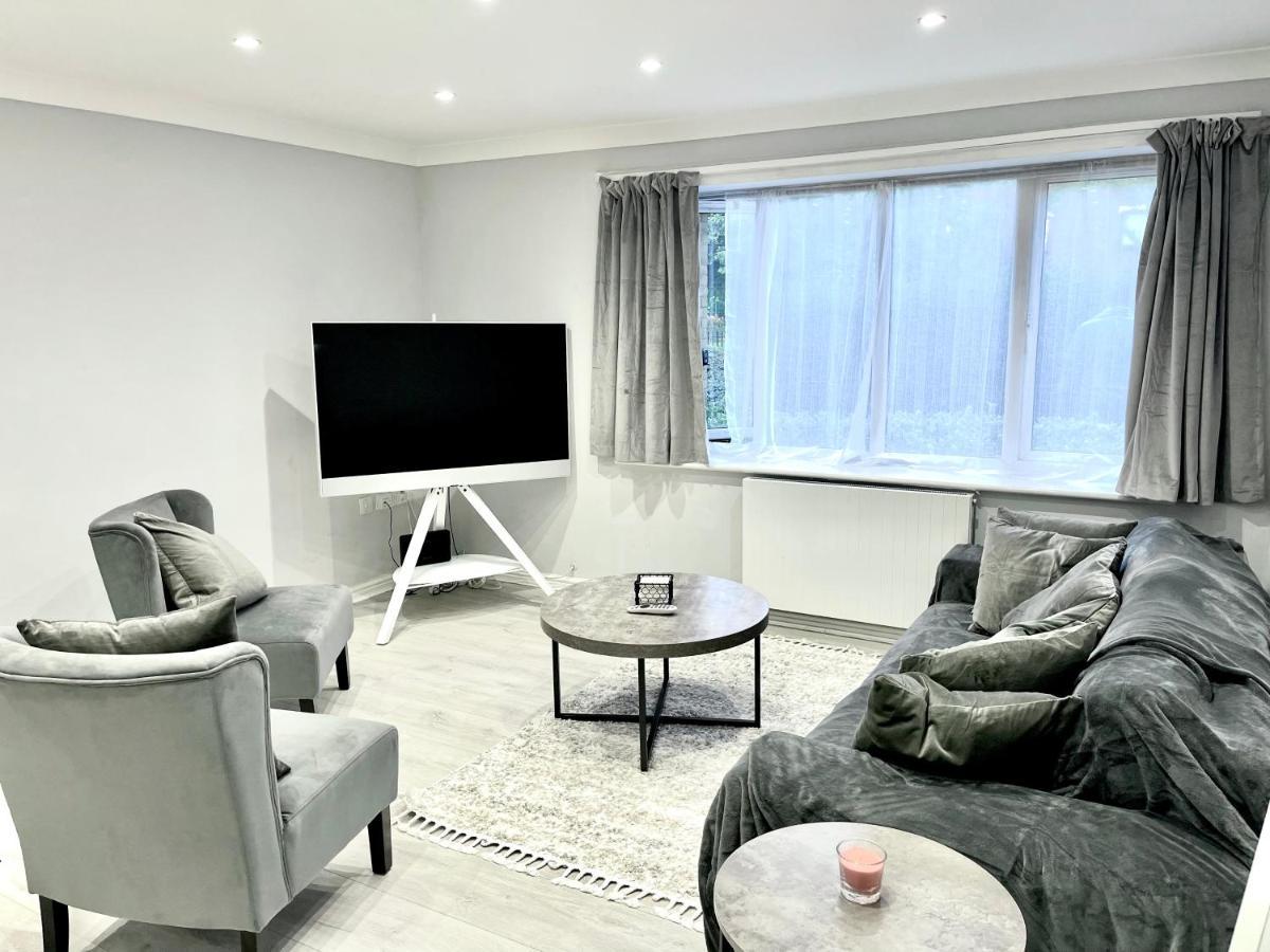 Lovely 1 Bed Apartment, 15Mins From Central London Exterior photo